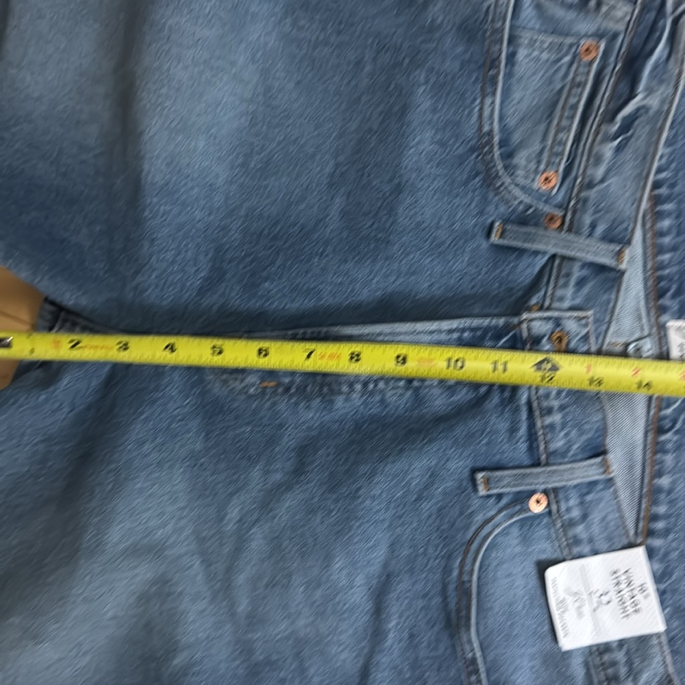 J Crew vintage straight leg jeans. Size 32 (14)